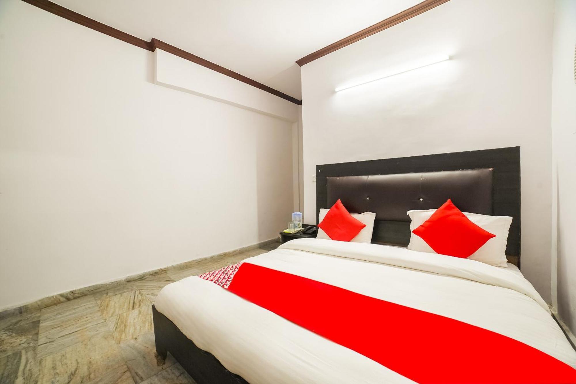 Oyo Hotel Konark Inn Bareilly Εξωτερικό φωτογραφία